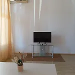 Sutalo * נאום